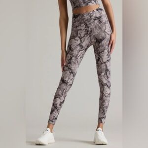 RHONE Revive Printed 7/8 Pocket Legging